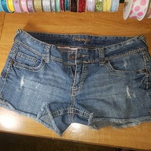 Like new short shorts